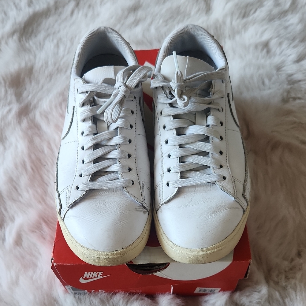 Nike Women’s White Low-Top Leather Sneakers